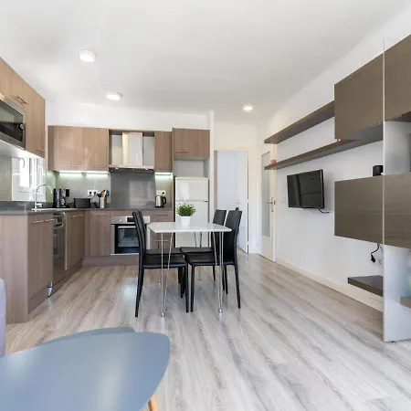 Vedos By Interhome Roses